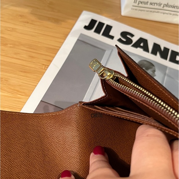 Authentic Louis Vuitton monogram wallet great condition - Picture 6 of 8